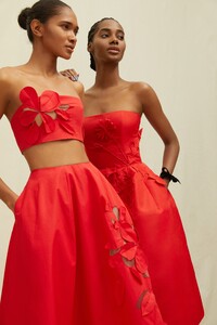 00006-OSCAR-DE-LA-RENTA-RESORT-21.thumb.jpg.af697805e403377abc2ac9710d1b800a.jpg