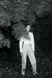 00007-Vince-RTW-Spring-2021.thumb.jpg.0a03e8c8b7e2cc1f41f1c060974d2ca9.jpg