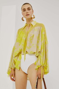 00008-Beatrice-b-Spring-2021-rtw.thumb.jpg.1c166a056e42232c71e97ec31117eca0.jpg