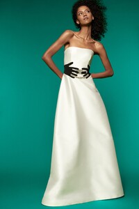 00008-Reem-Acra-RTW-Spring-21.thumb.jpg.148f22f0fdd9b1b4daeea5cfc64255bd.jpg
