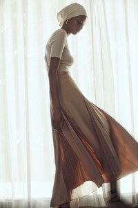 00012-Vince-RTW-Spring-2021.thumb.jpg.eaf0ee49d1839fd6237af428452b23af.jpg