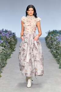 00016-Zimmermann-RTW-SS2021.thumb.jpg.c6ce6d1b49242f4ed66d4c0006d291bc.jpg