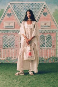 00017-ANNA-SUI-SPRING-21-RTW-Credit-Jackie-Kursel.thumb.jpg.fa39c1fde3ee8b751ee6143e2905c871.jpg