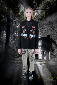 00017-Libertine-RTW-NY-Spring-21.thumb.jpg.c60b5a3bfaaa6bee98d2b52b20a8be54.jpg