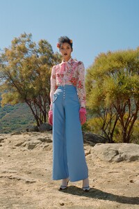 00018-rodarte-spring-21-rtw-credit-Daria-Kobayashi-Ritch.thumb.jpg.6323d02017ffa360b9d9ccc57101c001.jpg