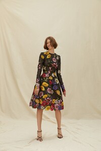 00021-OSCAR-DE-LA-RENTA-RESORT-21.thumb.jpg.3791caa3997ee611b59f053c4a27d6b0.jpg