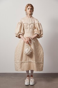 00022-Simone-Rocha-RTW-Spring-2021-credit-Andrew-Nuding.thumb.jpg.5d1a8cf090ecb52c9ceb806e13f7ed5a.jpg