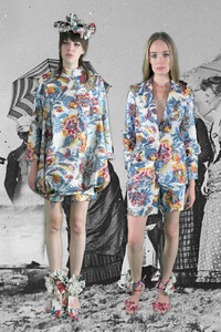 00023-Libertine-RTW-NY-Spring-21.thumb.jpg.aae398ff372718737e2073ff672369ad.jpg