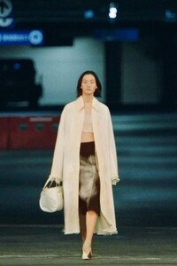 00025-Marni-RTW-Spring-21.thumb.jpg.2a8e0c190d336275cc333df3418452d2.jpg