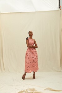 00026-OSCAR-DE-LA-RENTA-RESORT-21.thumb.jpg.1cea83d3529224a4b3961fef6271f4ed.jpg