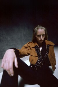 00034-KHAITE-RTW-Spring-2021.thumb.jpg.4b4f2ea98f8ec62959b9f91e6d0b7566.jpg