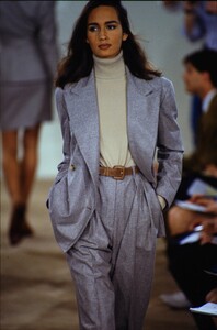 1062894346_ralph-lauren-ss-1991(1).thumb.jpg.c73259e5d939d2da631af597cd56eb20.jpg