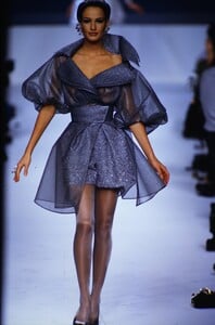 1103059108_lanvin-hc-spring-1992(15).thumb.jpg.a8490f65c2e58d1b8ef3af976bc26d17.jpg