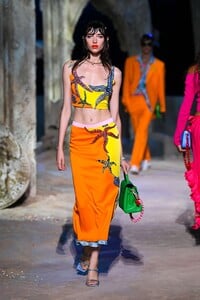 Grace Hartzel Versace Spring 2021 RTW MFW 1.jpg