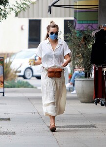        liz090920BZNimage15.jpg
