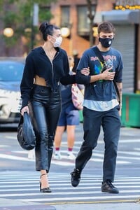         lip290920BZNimage115.jpg