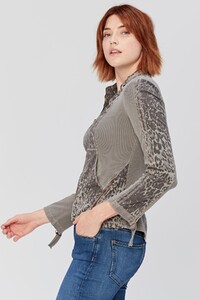 13584-GRYMI-2.jpg