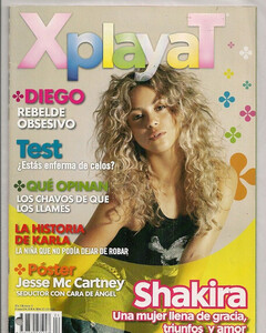 shakira-en-revista-xplayat-de-2005-D_NQ_NP_13388-MLM70890148_937-W (1).jpg