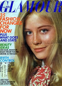 Cybill Shepherd-Glamour-Eua-4.jpg