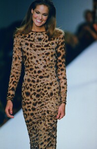 1733775147_bill-blass-fw-1997(11).thumb.jpg.1628140125129de2f9ca277052277f86.jpg