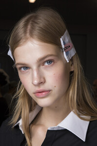 1804506099_No.21Spring2019BackstagemjZnxsIpm2yx.thumb.jpg.c852ec883ecdd60ee6b1c94fc4c44d92.jpg