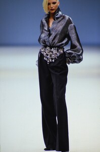 183260398_gianfranco-ferre-fw-1994(11).thumb.jpg.8f7dd0d9412cb1d8a120f160f5617da6.jpg