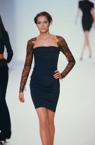 1854002866_bill-blass-fw-1997(10).thumb.jpg.77c0c6beb88d636534f7df773afa7830.jpg