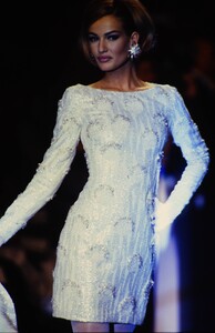 1859212934_lanvin-hc-fw-1991(11).thumb.jpg.ec6b0f1a2915fcdf3c0cfa6255c33a99.jpg