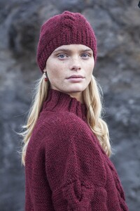 1152-Buddy Beanie REd (3).jpg