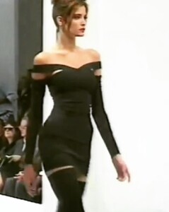 catwalk dolce e gabbana, 1991.jpg