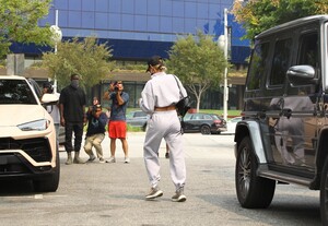        bal100920BZNimage140.jpg