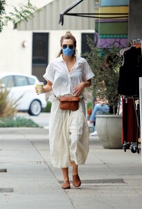       liz090920BZNimage17.jpg