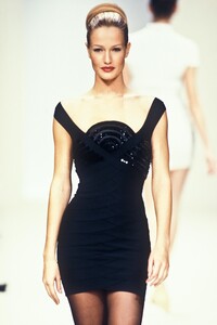 271533823_HerveLeger1994WomenRTW49.thumb.jpg.20dad969a61467c2369e3bf4d8701487.jpg