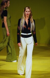 308791237_dirk-bikkembergs-ss-1996(9).thumb.jpg.3529920af3f76c21219d990877b5b3ad.jpg