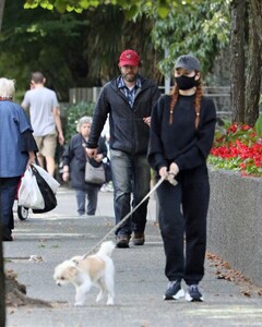        pet080920BZNimage103.jpg