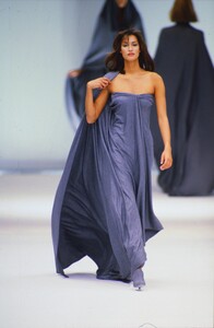 416765153_gianfranco-ferre-fw-1994(9).thumb.jpg.061e260ede3df066ad992d9ba9e3f84b.jpg