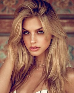 Marina Laswick 2.jpg