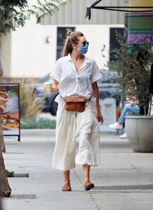        liz090920BZNimage13.jpg