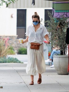        liz090920BZNimage6.jpg