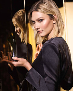 Karlie Kloss 2.png