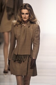 716122706_GiorgioArmani1991Fall4.thumb.jpg.ab3d1261b6f342eab3785aa6f7c0c5b0.jpg