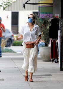        liz090920BZNimage21.jpg