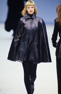 931606630_gianfranco-ferre-fw-1994(10).thumb.jpg.43e3bb8e0244876ae19f6ad870ac4ac6.jpg
