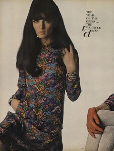 America_Penn_Penati_US_Vogue_March_1st_1966_17.thumb.jpg.4916ea9c1d523ffac7d6bc41fa3151e9.jpg