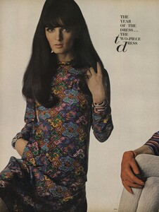 America_Penn_Penati_US_Vogue_March_1st_1966_17.thumb.jpg.623f3226f80c77fa4439d954d6edf44f.jpg