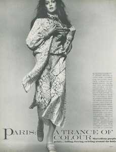 Avedon_US_Vogue_April_1st_1970_01.thumb.jpg.4cdd8743f06d7dffe2b3330813b85df9.jpg