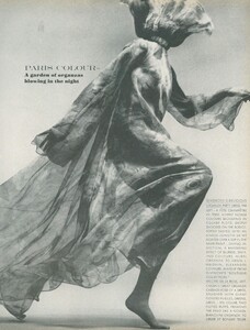 Avedon_US_Vogue_April_1st_1970_06.thumb.jpg.26ecde86b9ccda0f8588c725ecc7f760.jpg