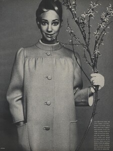 Avedon_US_Vogue_March_1st_1966_16.thumb.jpg.40699df6f12c4277d30e9faea4b5716c.jpg