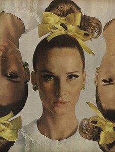 Beauty_Stern_Penn_US_Vogue_March_15th_1966_01.thumb.jpg.80e1120671457aca085cb961ea68ad65.jpg