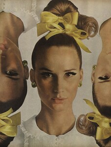 Beauty_Stern_Penn_US_Vogue_March_15th_1966_01.thumb.jpg.d54e8402c421c7f68291a3ac7623f5ab.jpg